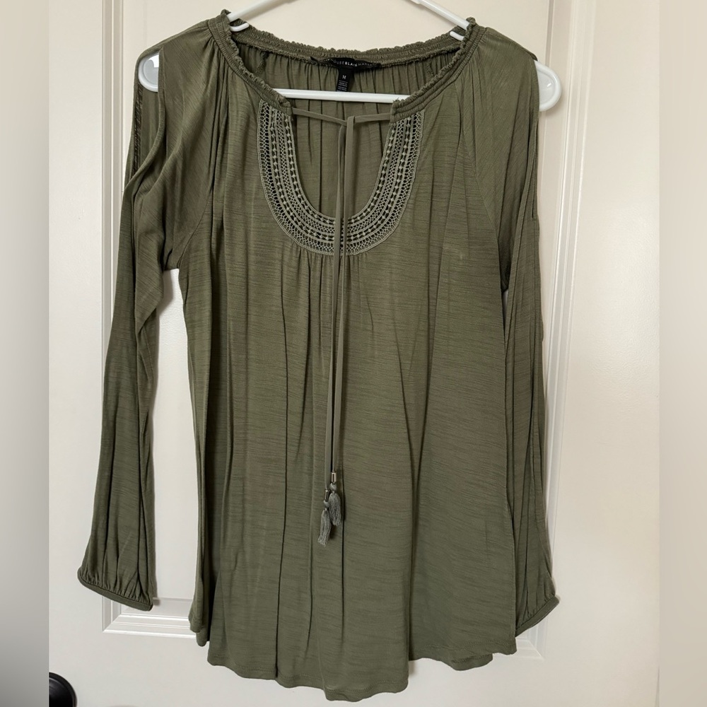 White house black market top